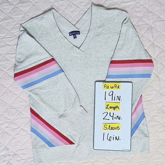 DEMOCRACY | COTTON BLEND CROPPED SLEEVE DOUBLE V NECKLINE SWEATSHIRT PUL… - Picture 16 of 16